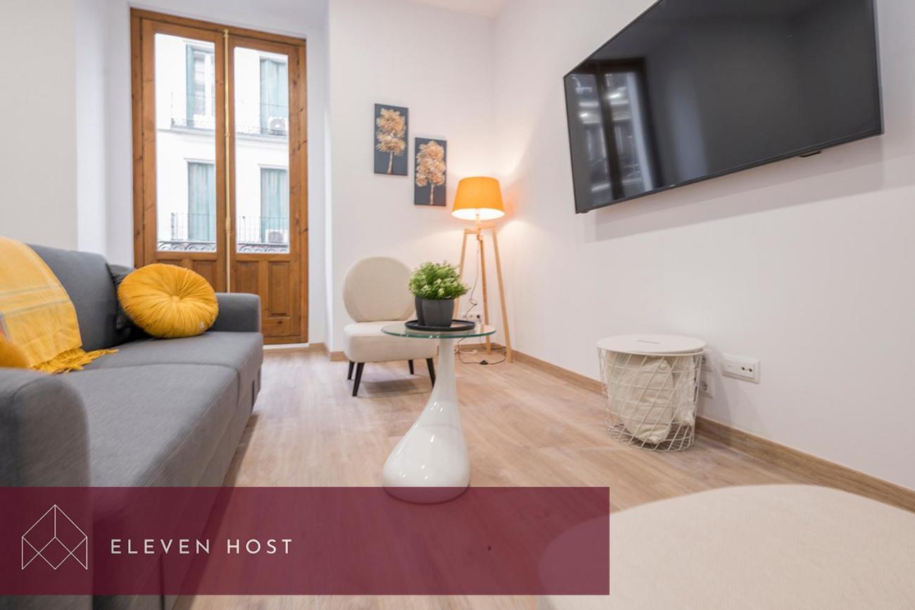 Exclusive Balcony Plaza Mayor Appartement Madrid Buitenkant foto