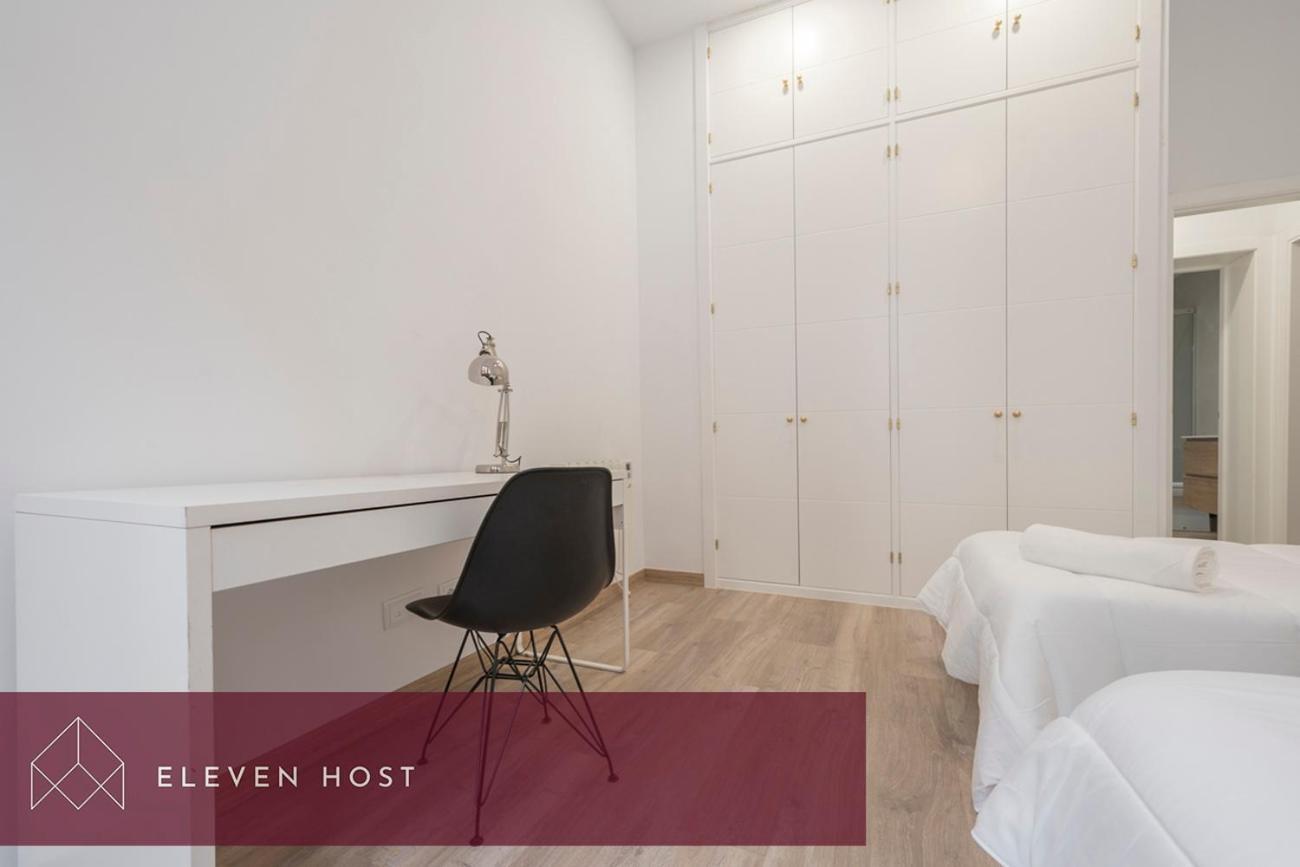 Exclusive Balcony Plaza Mayor Appartement Madrid Buitenkant foto