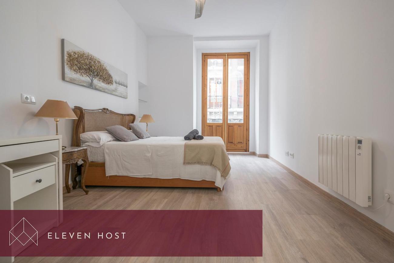 Exclusive Balcony Plaza Mayor Appartement Madrid Buitenkant foto