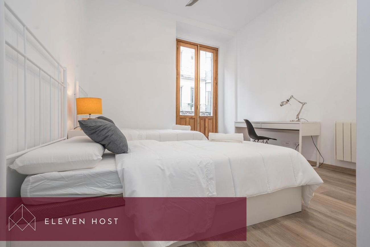 Exclusive Balcony Plaza Mayor Appartement Madrid Buitenkant foto