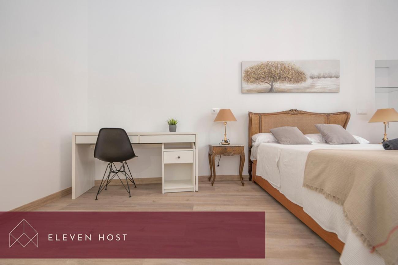 Exclusive Balcony Plaza Mayor Appartement Madrid Buitenkant foto