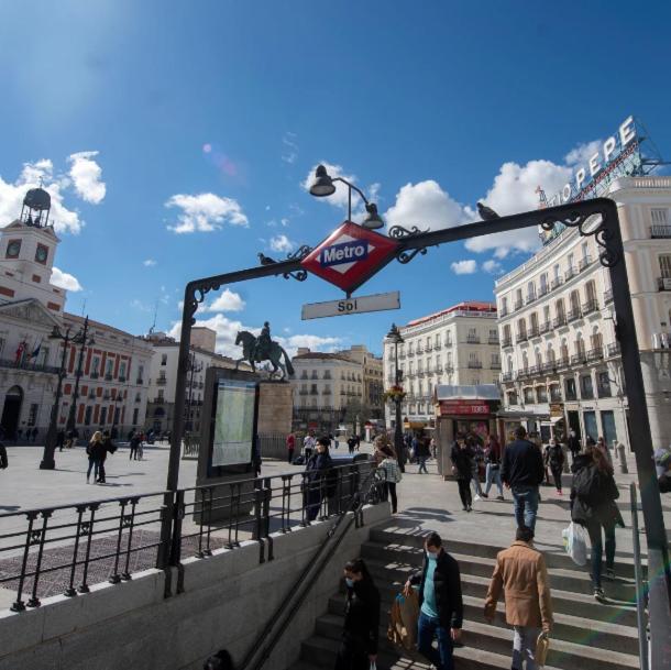Exclusive Balcony Plaza Mayor Appartement Madrid Buitenkant foto